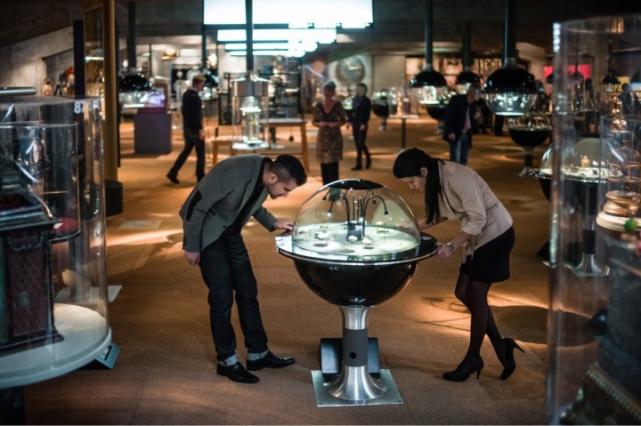 Besucher im Museum | Musée International d'Horlogerie | La Chaux-de-Fonds
