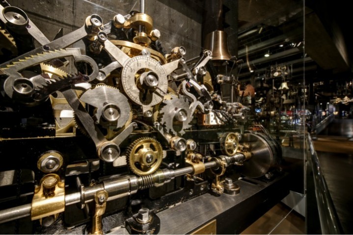 Innenleben einer Uhr | Musée International d'Horlogerie | La Chaux-de-Fonds